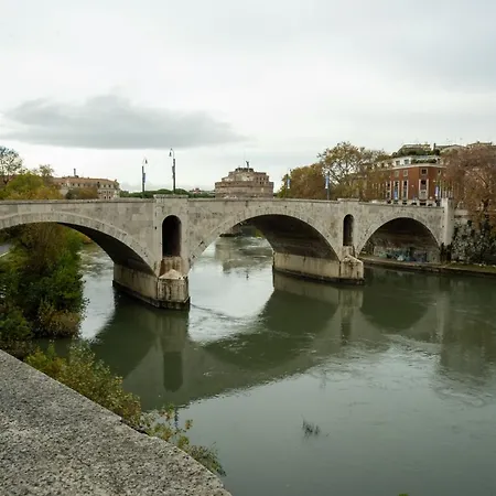 アパート A Due Passi Da S.pietro E Castel Sant'angelo Loft Gianicolo ローマ